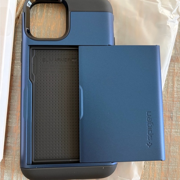 Spine Slim Armor CS case, for the iPhone 12 Pro and iPhone 12 - NEW! - Picture 6 of 7